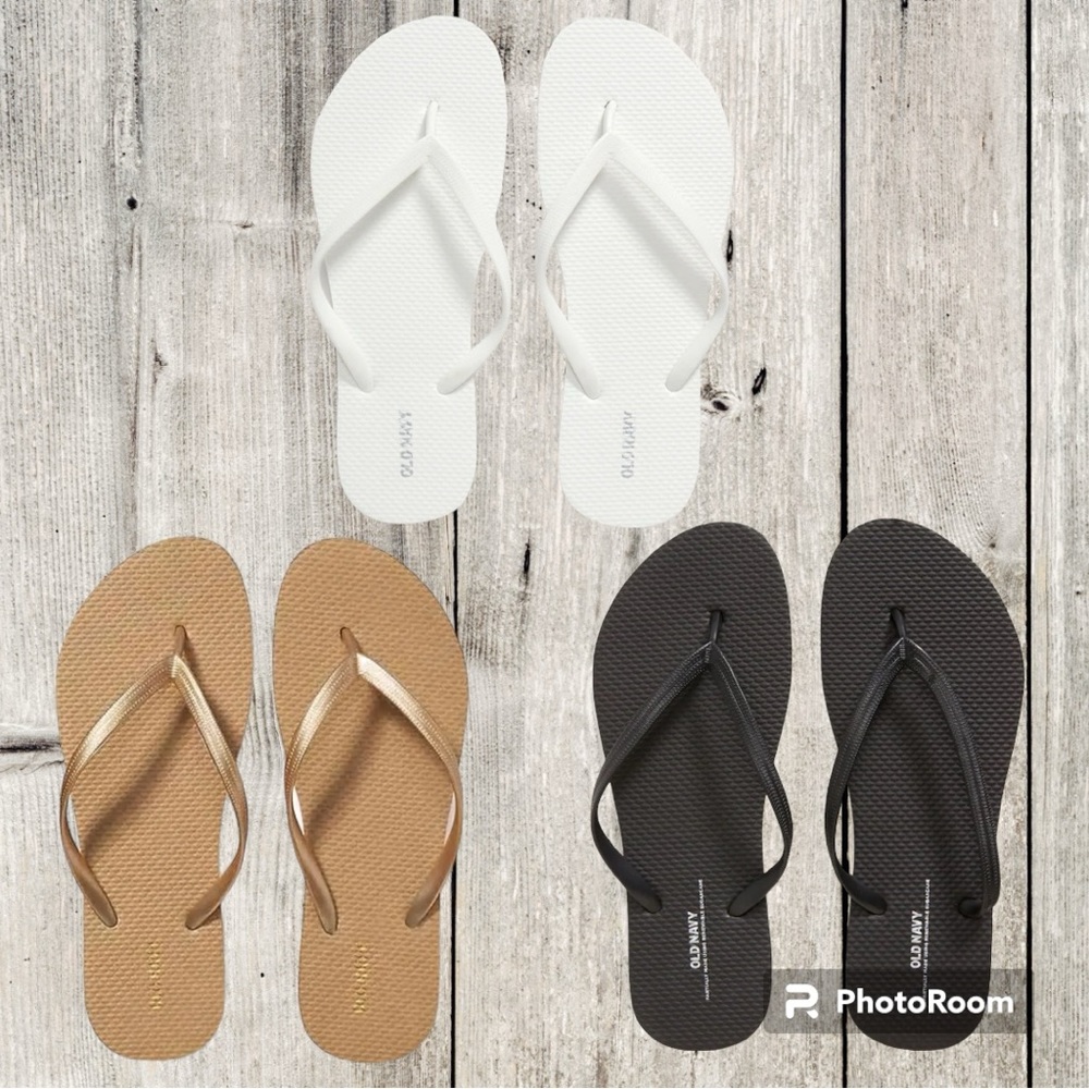 3 Old Navy Flips Flops NWT